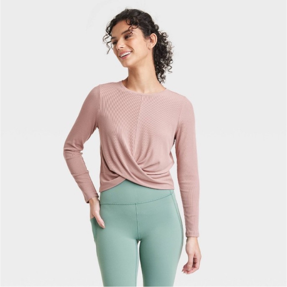 NWT! Women's Twist-Front Long Sleeve Top •
All In Motion' Mauve XL